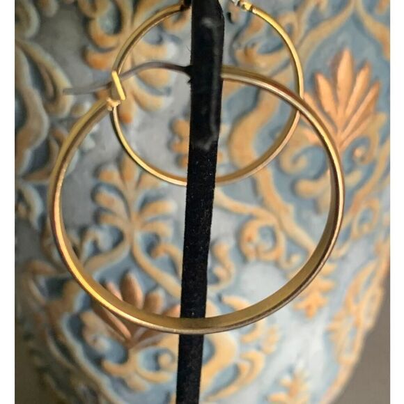 Vintage Pierced Hoop earrings, in Gold plate, Unmarked - Picture 1 of 3